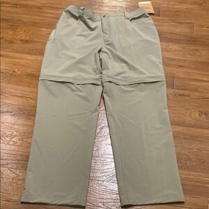 NWT Field & Stream Convertible Pants